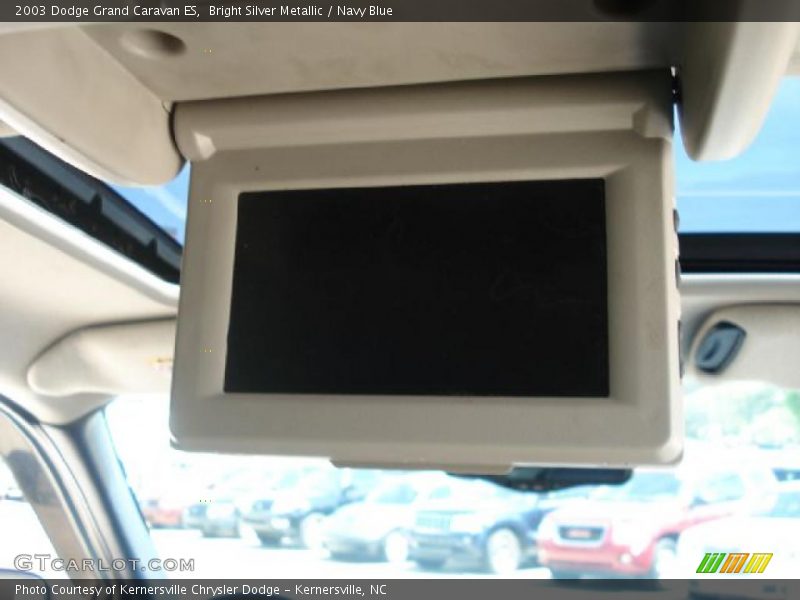 Bright Silver Metallic / Navy Blue 2003 Dodge Grand Caravan ES