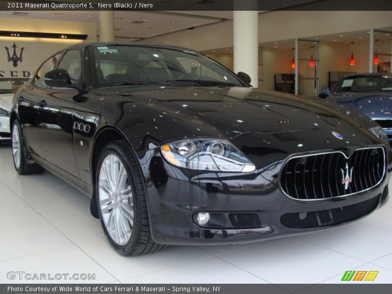 Nero (Black) / Nero 2011 Maserati Quattroporte S