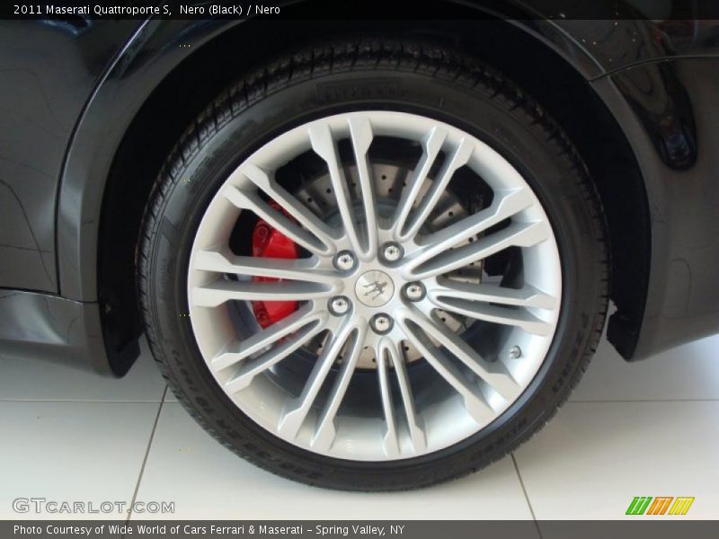 Nero (Black) / Nero 2011 Maserati Quattroporte S