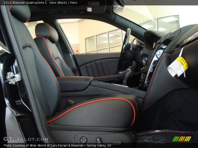  2011 Quattroporte S Nero Interior