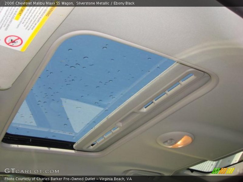 Sunroof of 2006 Malibu Maxx SS Wagon