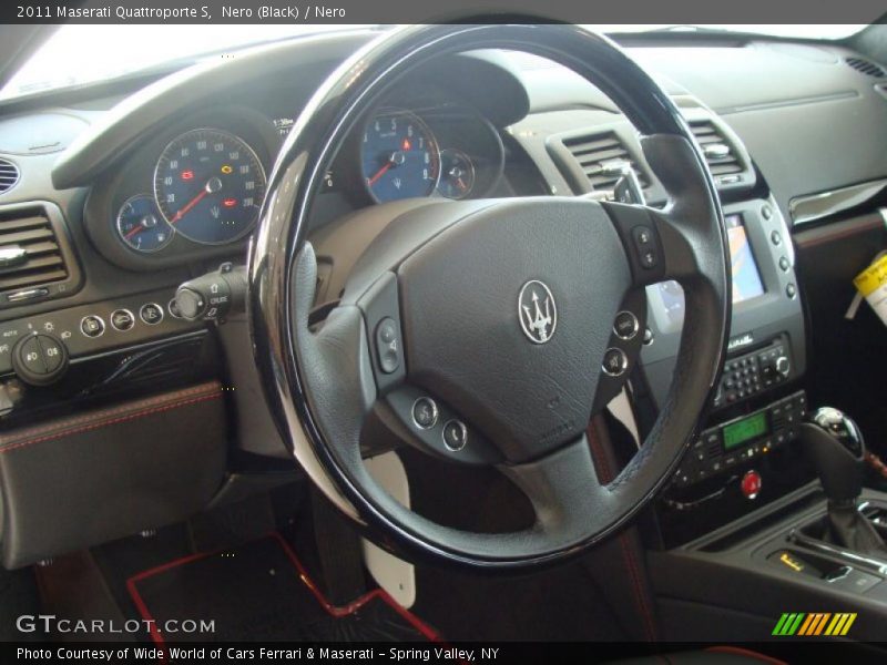 Dashboard of 2011 Quattroporte S
