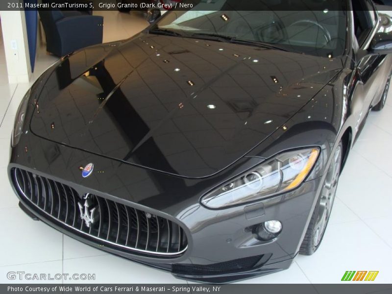Grigio Granito (Dark Grey) / Nero 2011 Maserati GranTurismo S