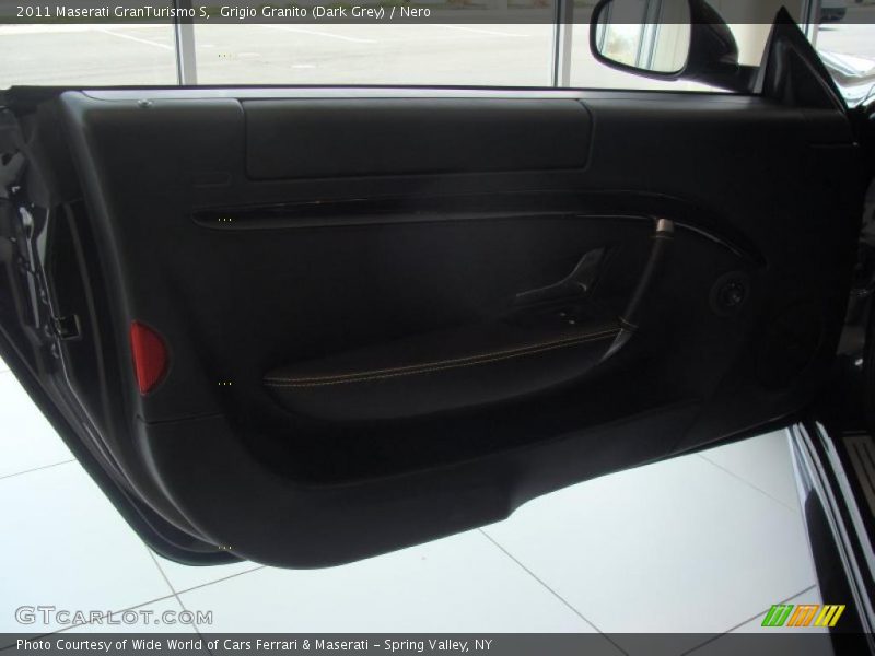 Grigio Granito (Dark Grey) / Nero 2011 Maserati GranTurismo S