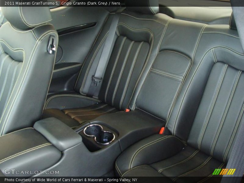  2011 GranTurismo S Nero Interior