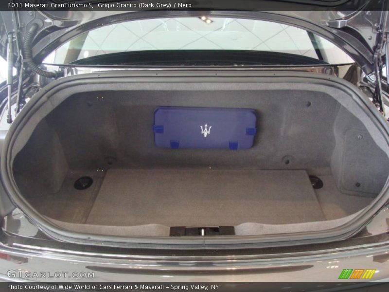  2011 GranTurismo S Trunk