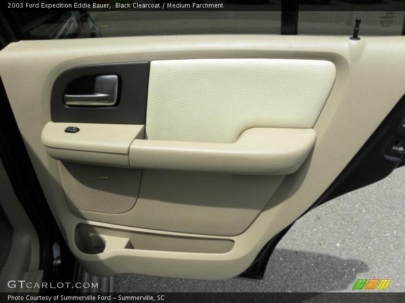 Black Clearcoat / Medium Parchment 2003 Ford Expedition Eddie Bauer