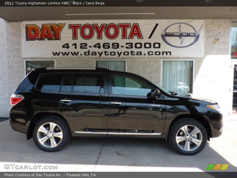 Black / Sand Beige 2011 Toyota Highlander Limited 4WD
