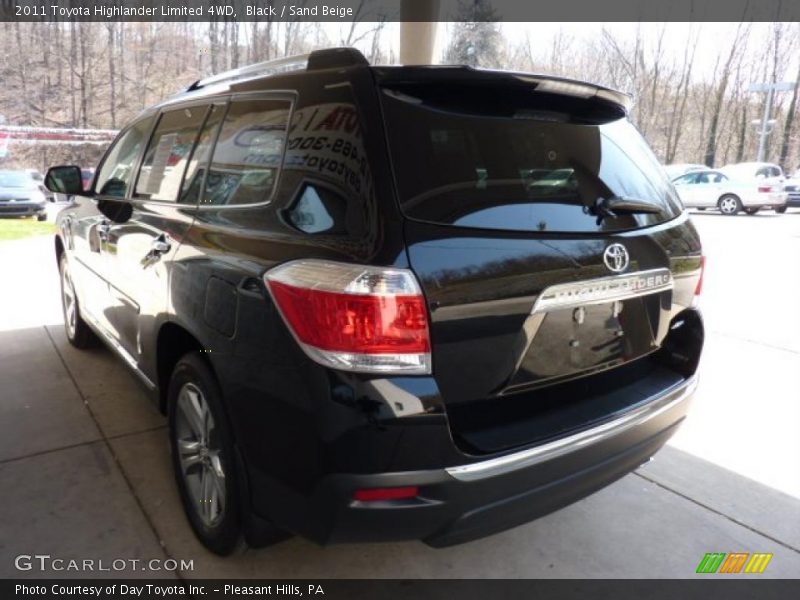 Black / Sand Beige 2011 Toyota Highlander Limited 4WD