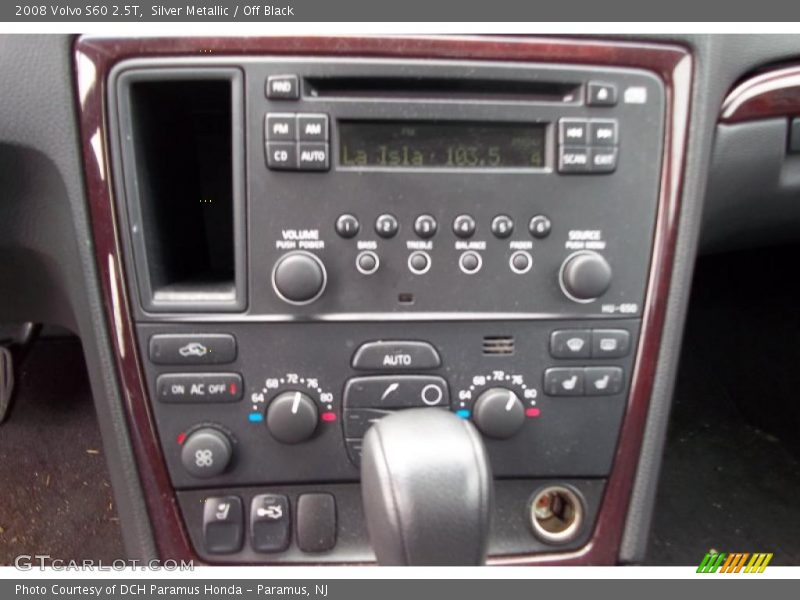 Silver Metallic / Off Black 2008 Volvo S60 2.5T