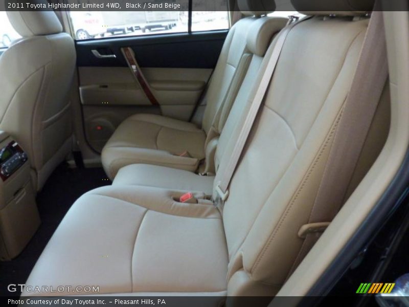 Black / Sand Beige 2011 Toyota Highlander Limited 4WD