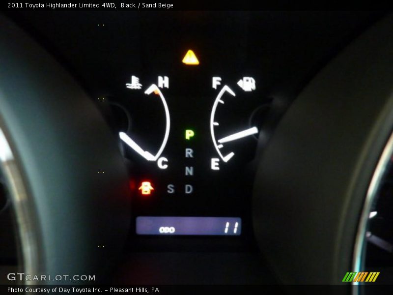 Black / Sand Beige 2011 Toyota Highlander Limited 4WD
