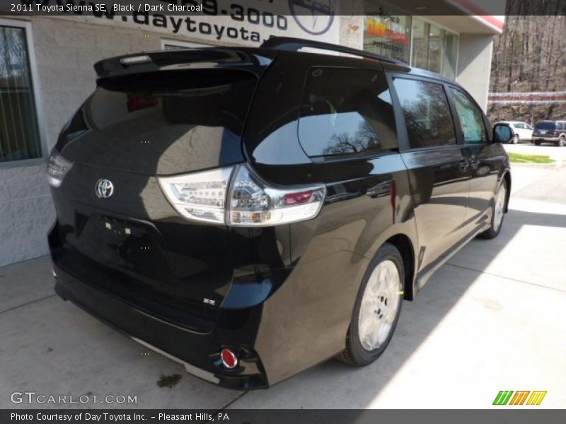 Black / Dark Charcoal 2011 Toyota Sienna SE