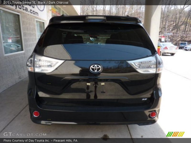 Black / Dark Charcoal 2011 Toyota Sienna SE