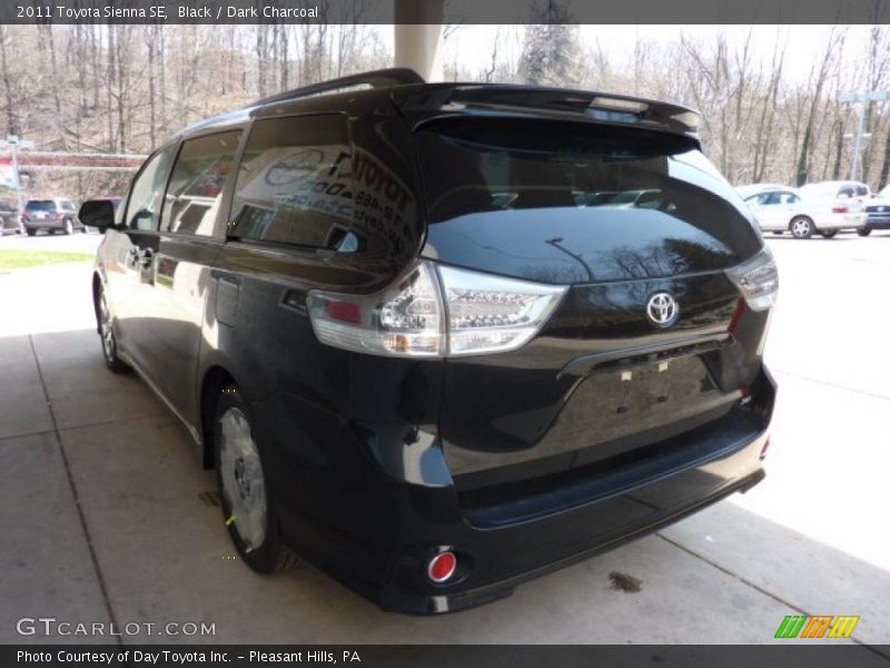 Black / Dark Charcoal 2011 Toyota Sienna SE