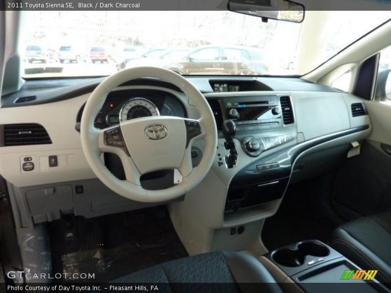  2011 Sienna SE Dark Charcoal Interior