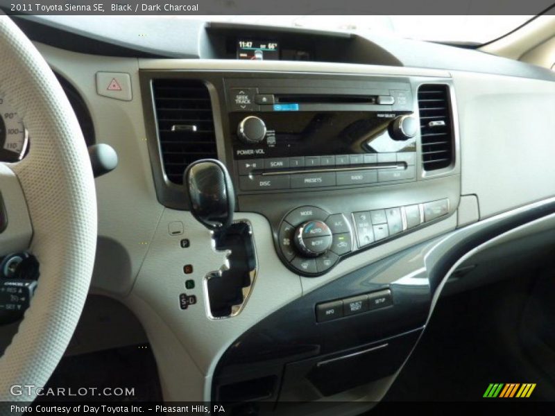 Controls of 2011 Sienna SE