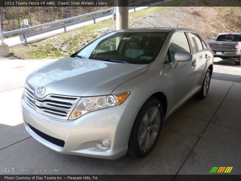 Classic Silver Metallic / Ivory 2011 Toyota Venza V6 AWD