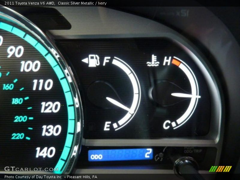 Classic Silver Metallic / Ivory 2011 Toyota Venza V6 AWD
