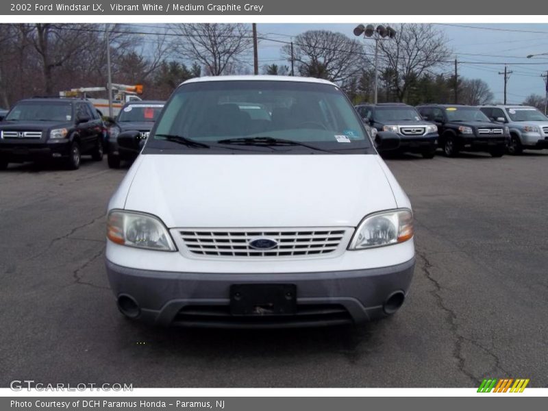 Vibrant White / Medium Graphite Grey 2002 Ford Windstar LX