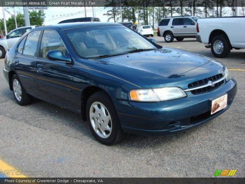 Green Pearl Metallic / Tan 1998 Nissan Altima XE