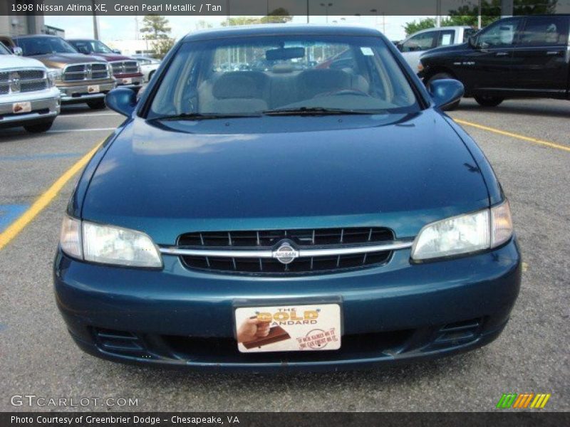 Green Pearl Metallic / Tan 1998 Nissan Altima XE