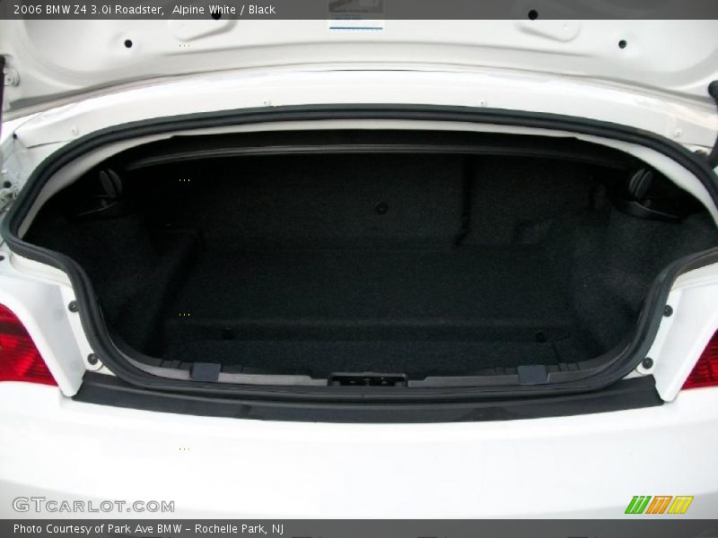 Alpine White / Black 2006 BMW Z4 3.0i Roadster