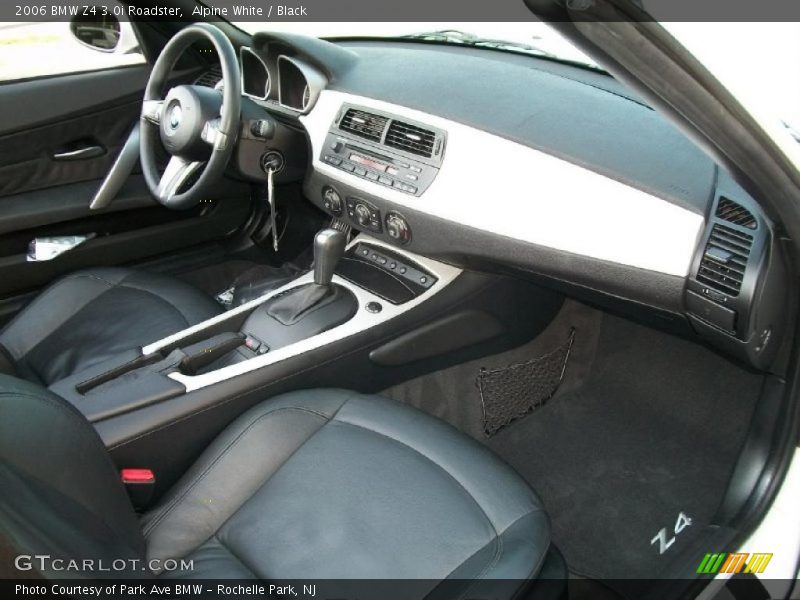 Alpine White / Black 2006 BMW Z4 3.0i Roadster