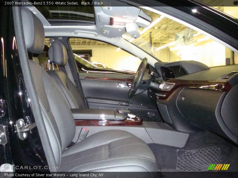 Black / Black 2007 Mercedes-Benz S 550 4Matic Sedan