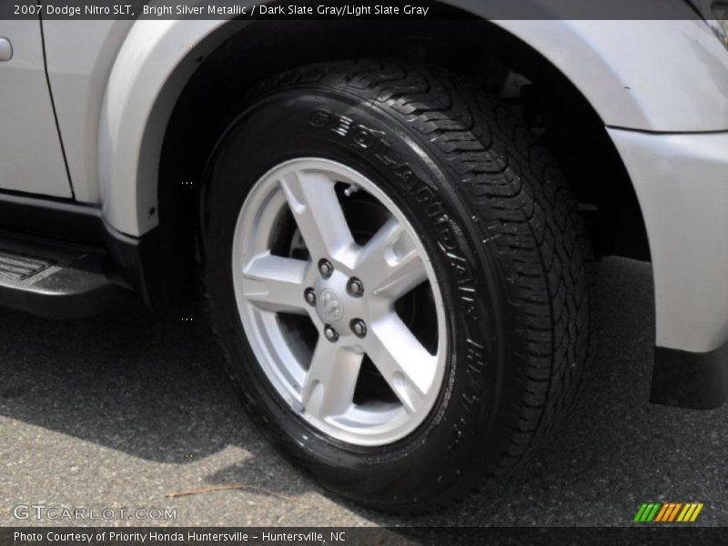 Bright Silver Metallic / Dark Slate Gray/Light Slate Gray 2007 Dodge Nitro SLT