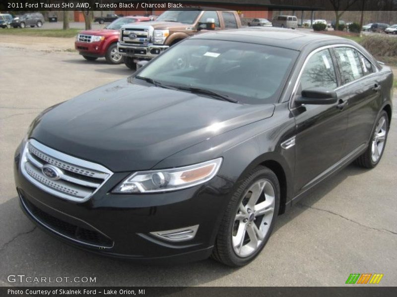 Front 3/4 View of 2011 Taurus SHO AWD