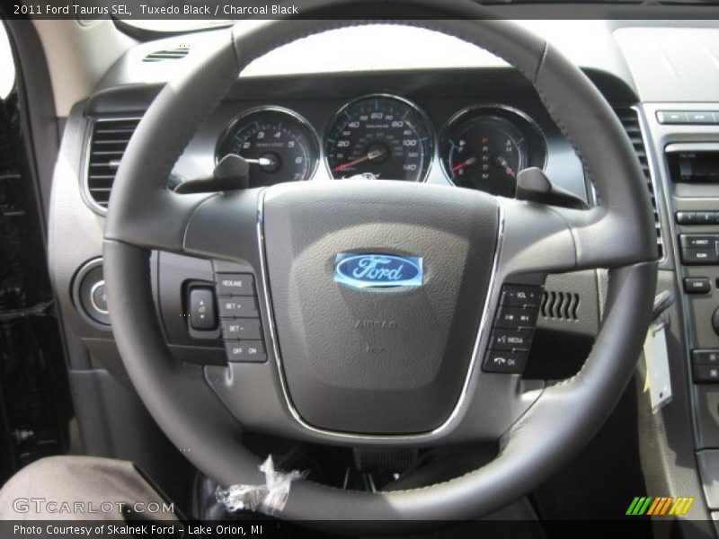 Tuxedo Black / Charcoal Black 2011 Ford Taurus SEL