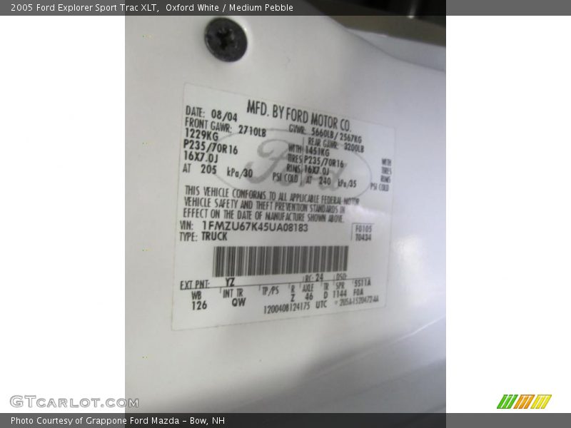 Oxford White / Medium Pebble 2005 Ford Explorer Sport Trac XLT