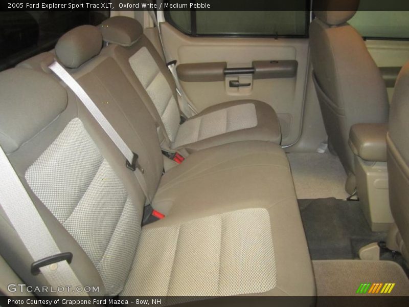 Oxford White / Medium Pebble 2005 Ford Explorer Sport Trac XLT