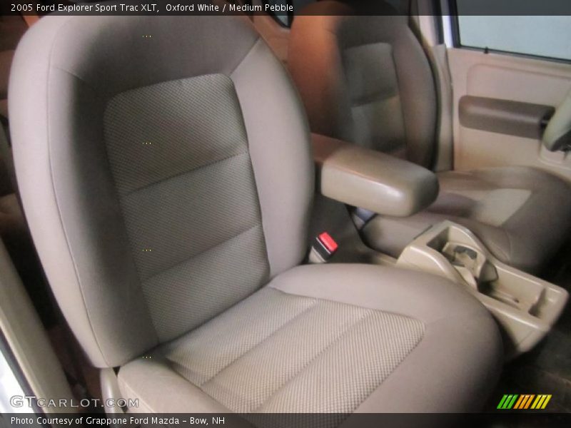 Oxford White / Medium Pebble 2005 Ford Explorer Sport Trac XLT