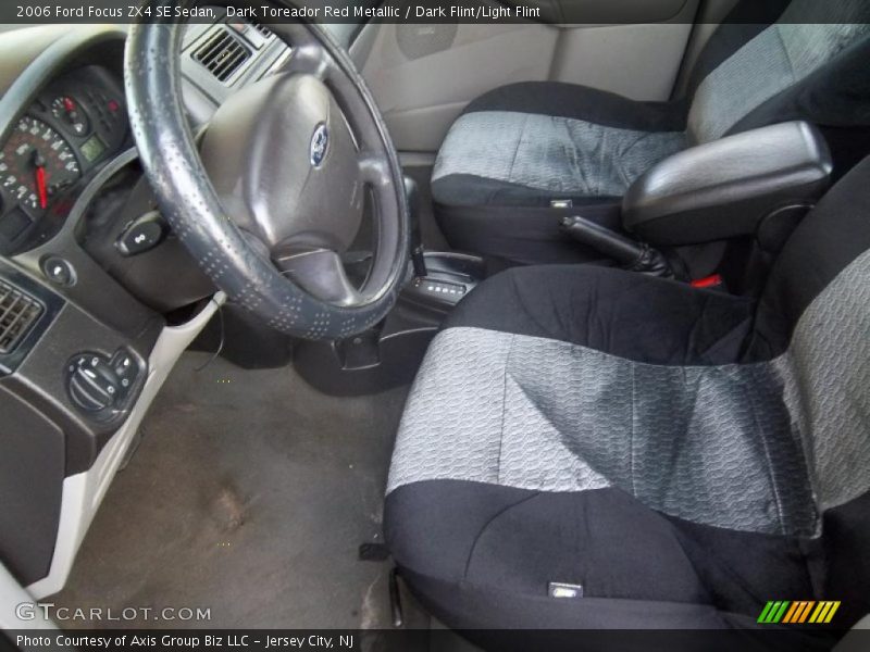 Dark Toreador Red Metallic / Dark Flint/Light Flint 2006 Ford Focus ZX4 SE Sedan