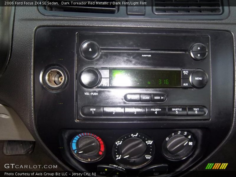 Dark Toreador Red Metallic / Dark Flint/Light Flint 2006 Ford Focus ZX4 SE Sedan
