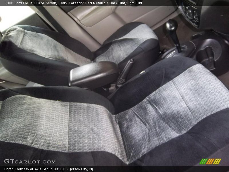 Dark Toreador Red Metallic / Dark Flint/Light Flint 2006 Ford Focus ZX4 SE Sedan