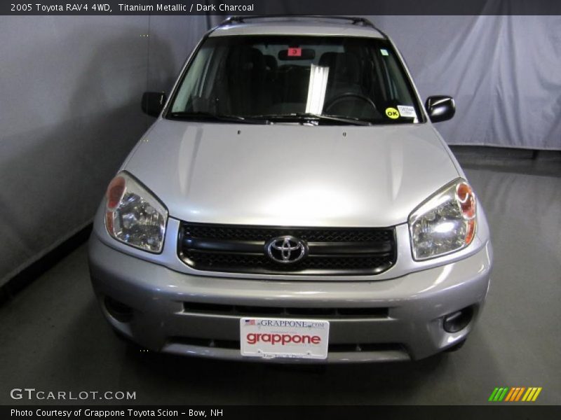 Titanium Metallic / Dark Charcoal 2005 Toyota RAV4 4WD
