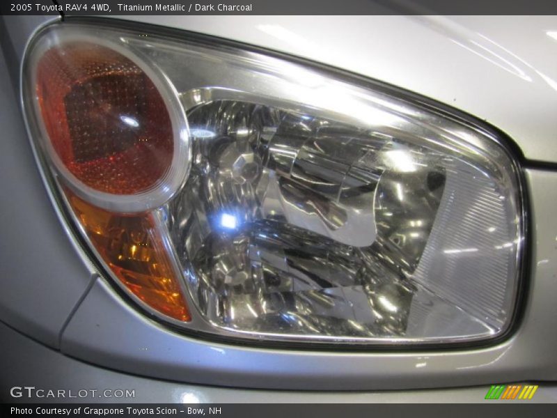 Titanium Metallic / Dark Charcoal 2005 Toyota RAV4 4WD