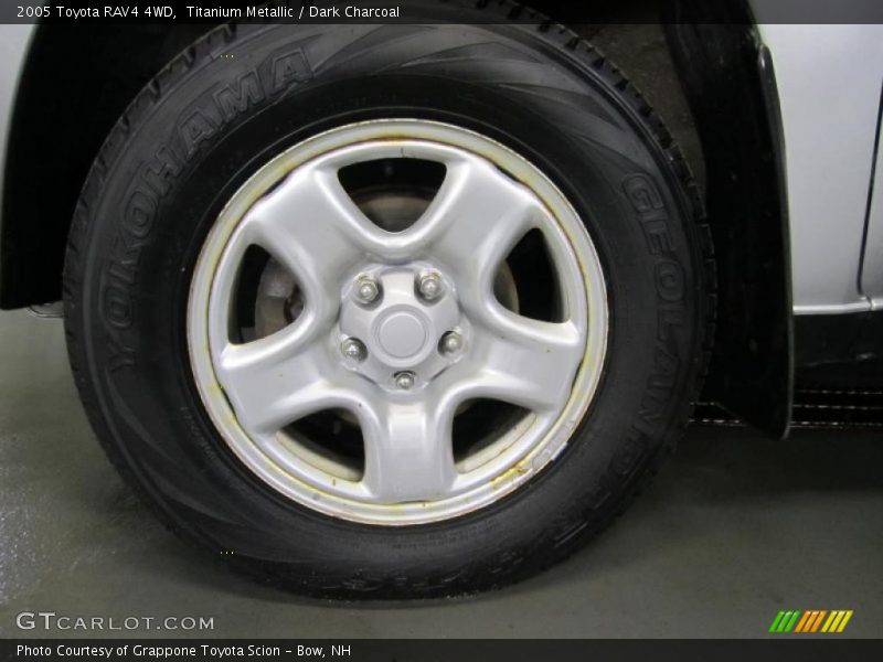 Titanium Metallic / Dark Charcoal 2005 Toyota RAV4 4WD