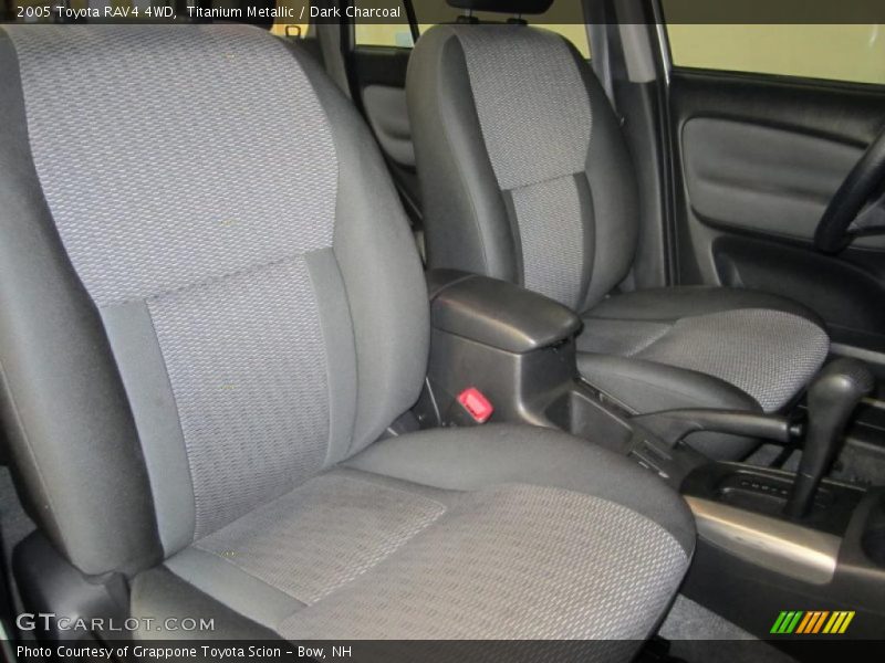 Titanium Metallic / Dark Charcoal 2005 Toyota RAV4 4WD