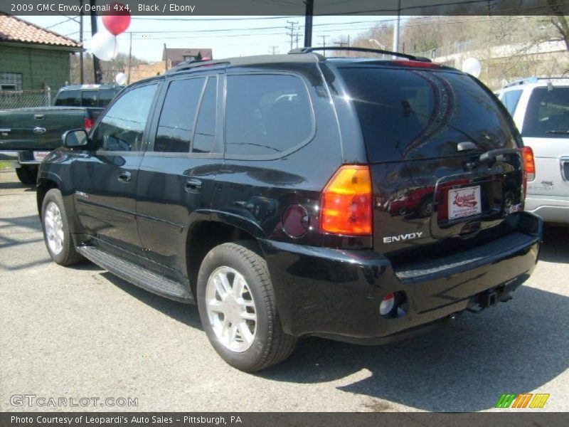 Black / Ebony 2009 GMC Envoy Denali 4x4