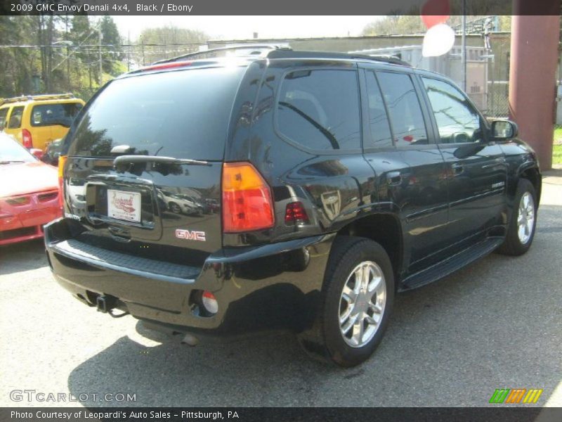 Black / Ebony 2009 GMC Envoy Denali 4x4