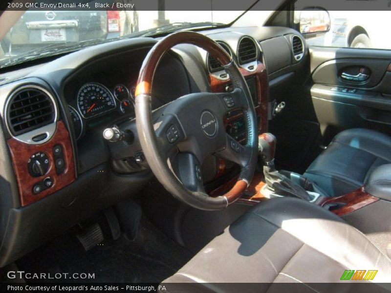 Black / Ebony 2009 GMC Envoy Denali 4x4