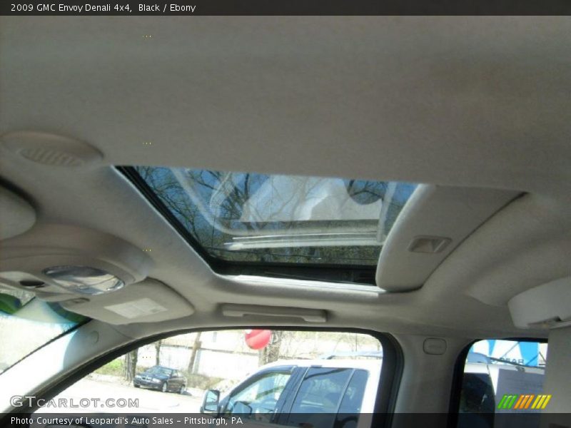 Black / Ebony 2009 GMC Envoy Denali 4x4