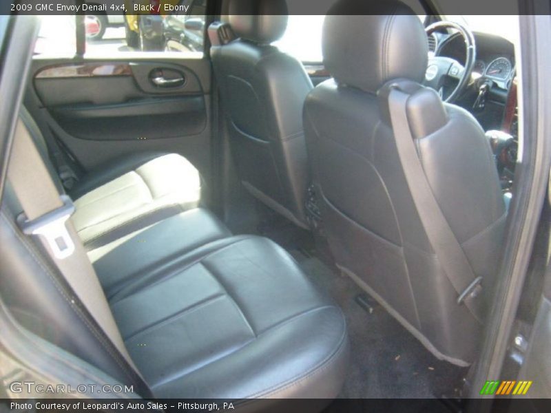Black / Ebony 2009 GMC Envoy Denali 4x4