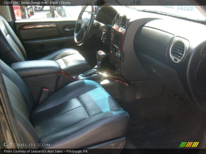 Black / Ebony 2009 GMC Envoy Denali 4x4