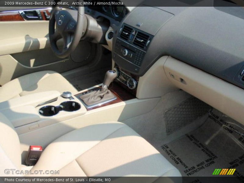 Arctic White / Almond/Mocha 2009 Mercedes-Benz C 300 4Matic