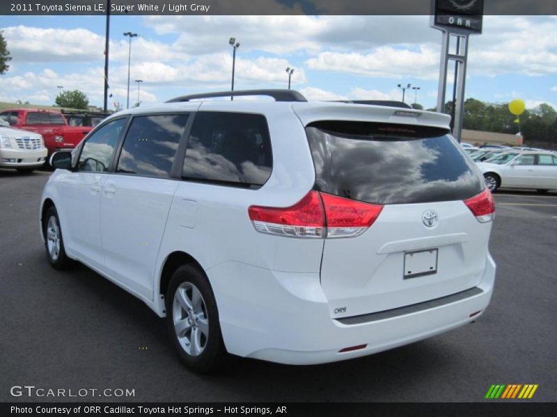 Super White / Light Gray 2011 Toyota Sienna LE